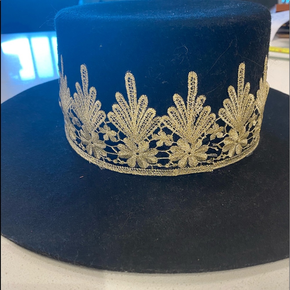 Stiff brim vintage hat